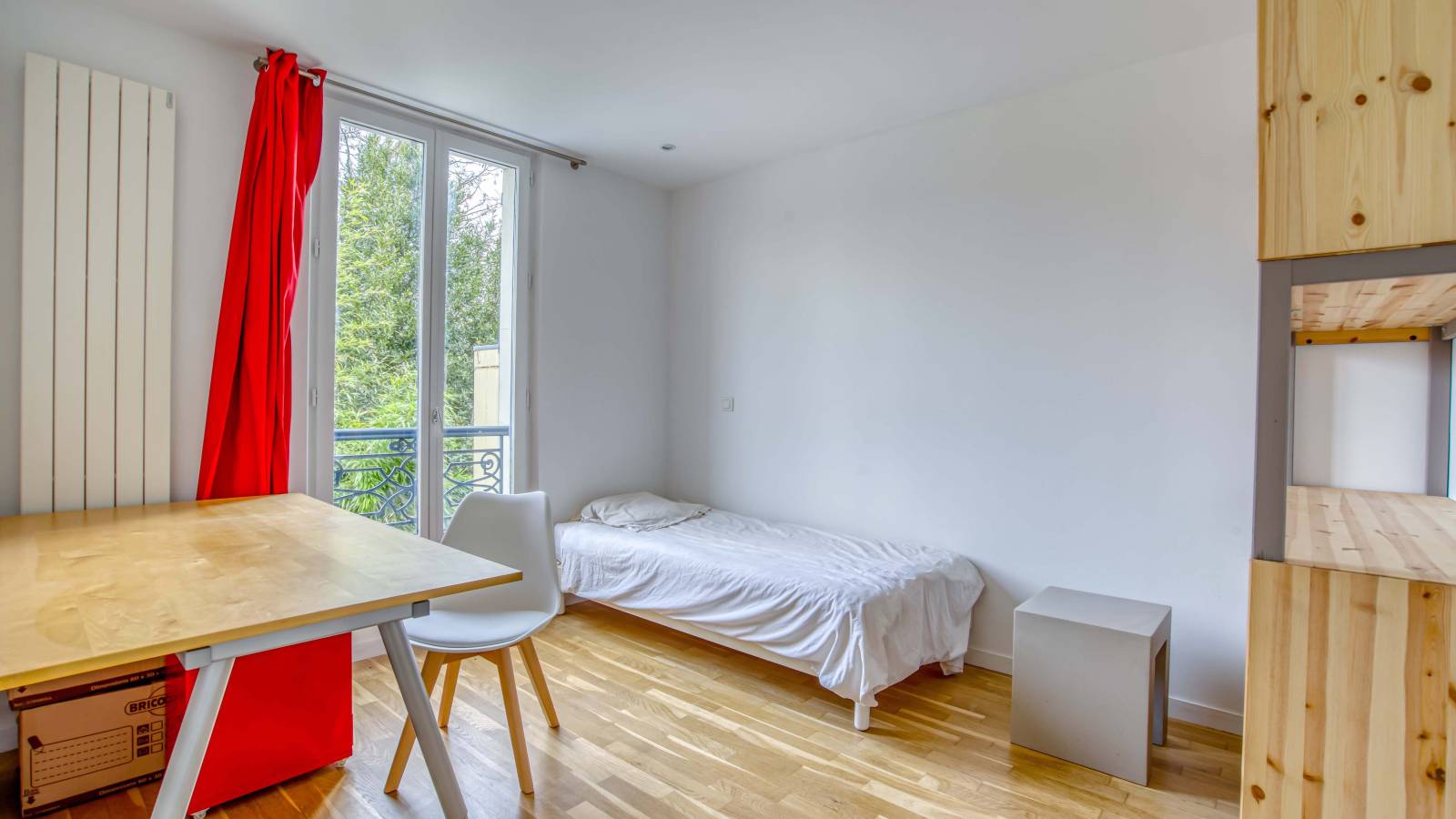 Malakoff�ta kiralık 4 yatak odalı daire Ev Paris