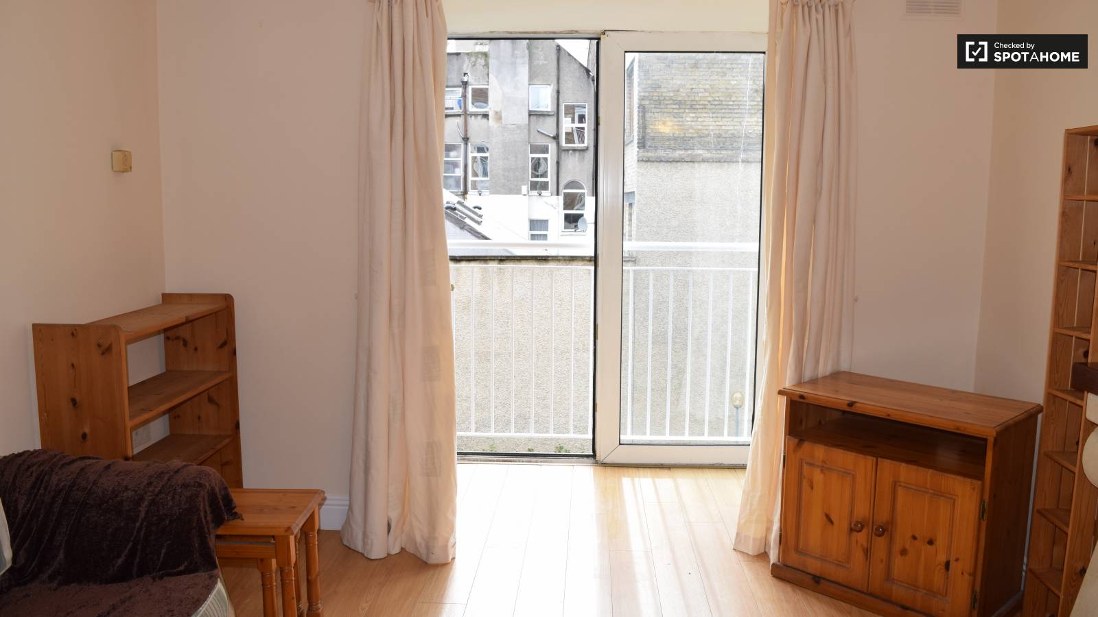 1bedroom flat to rent in Broadstone in Dublin (ref 116237