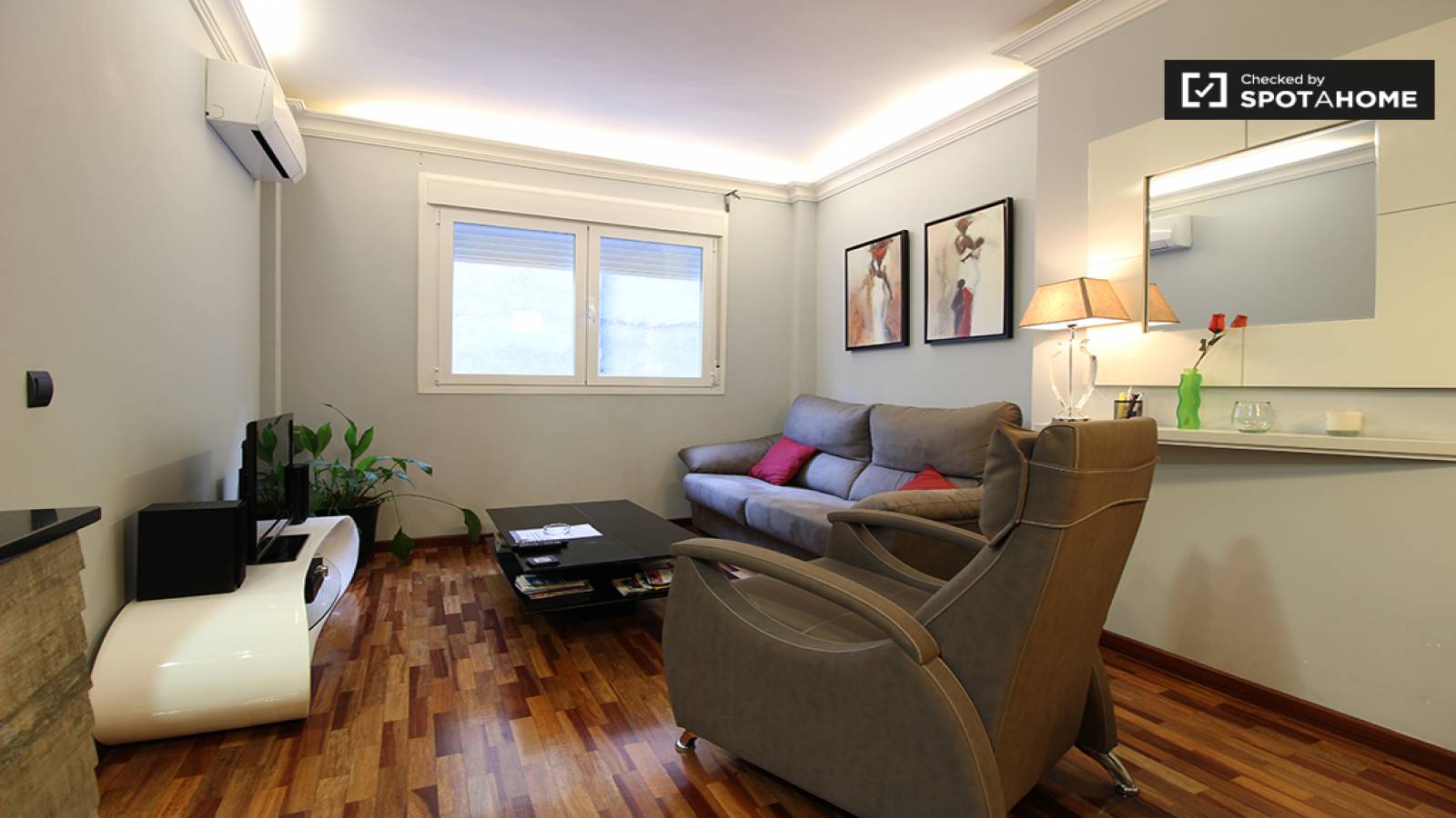 Elegante apartamento de 1 dormitorio en alquiler en Centro, Madrid (ref