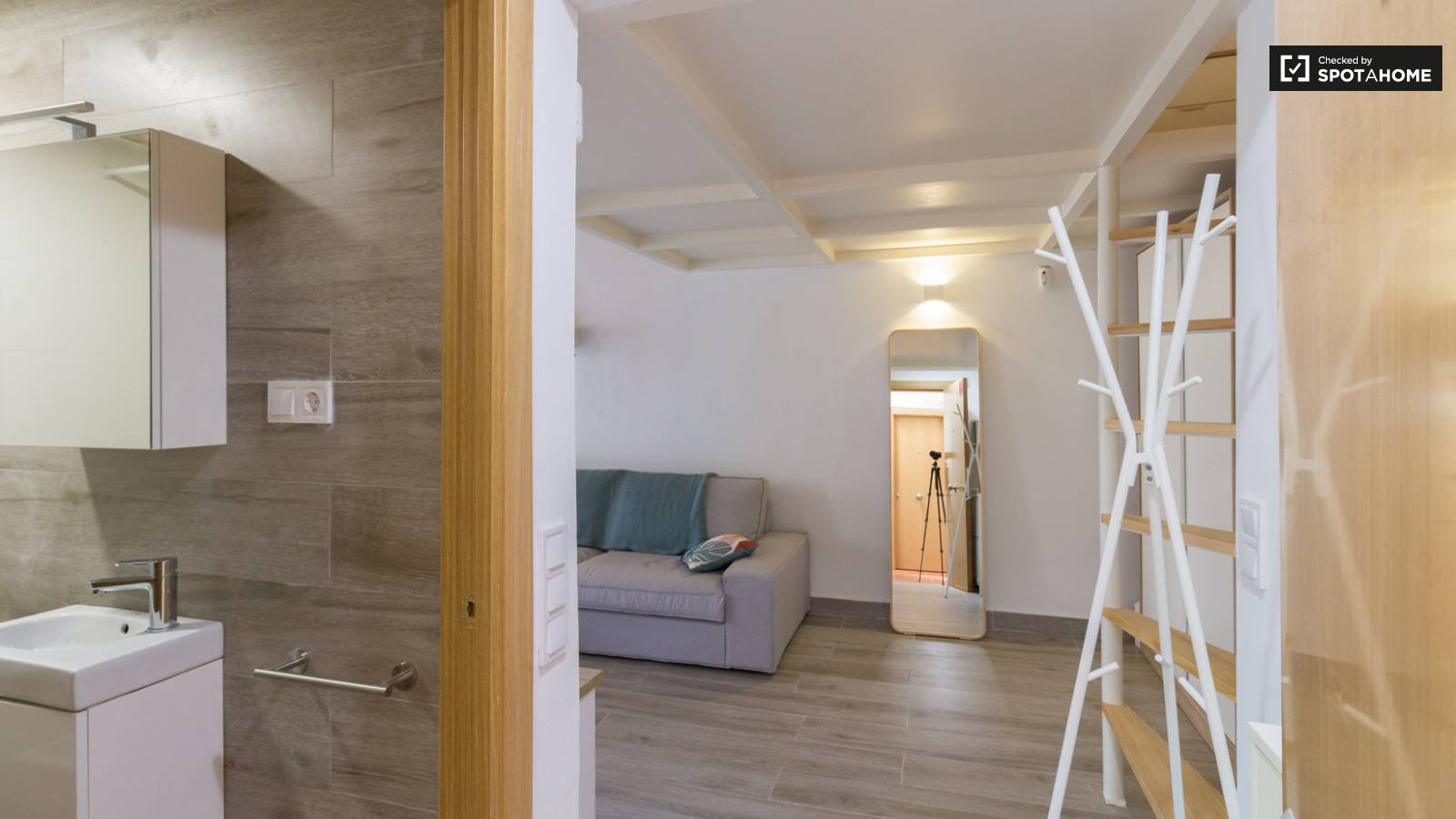 Studio apartment for rent in El Raval, Barcelona (ref 573912) Spotahome