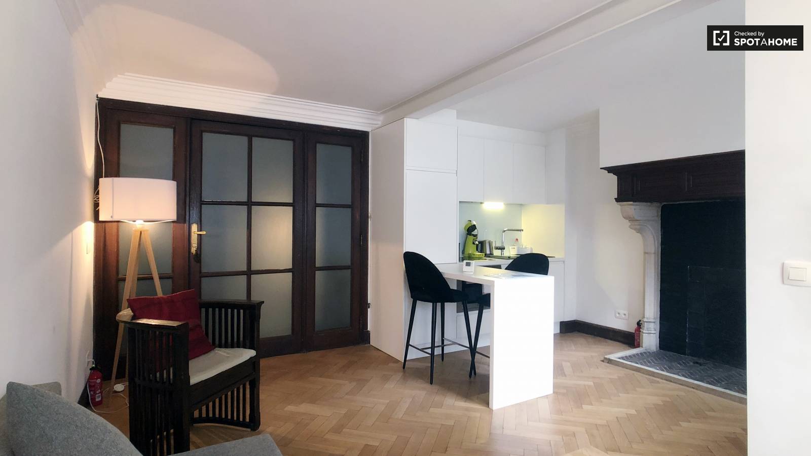 Chic studio apartment for rent in Saint Gilles, Brussels (ref 356795