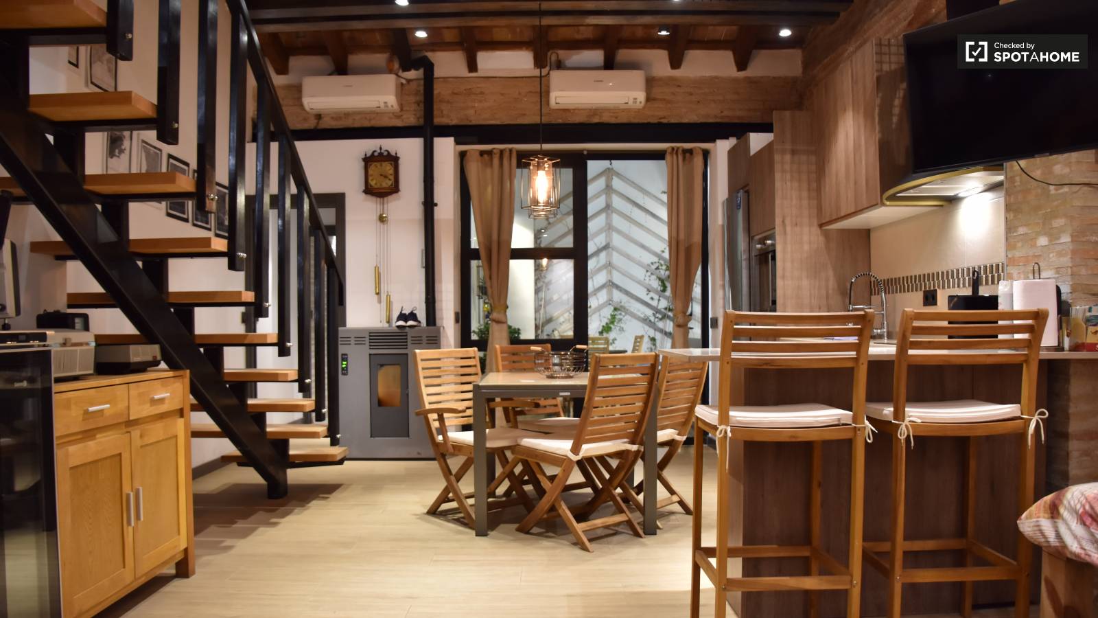 Apartamento de 2 dormitorios en alquiler en Valencia (ref: 453459