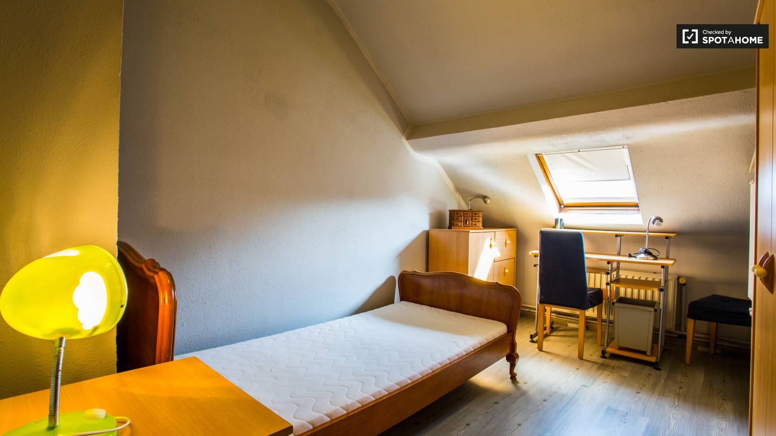 Ample room in 3bedroom apartment in Evere, Brussels (ref 125088