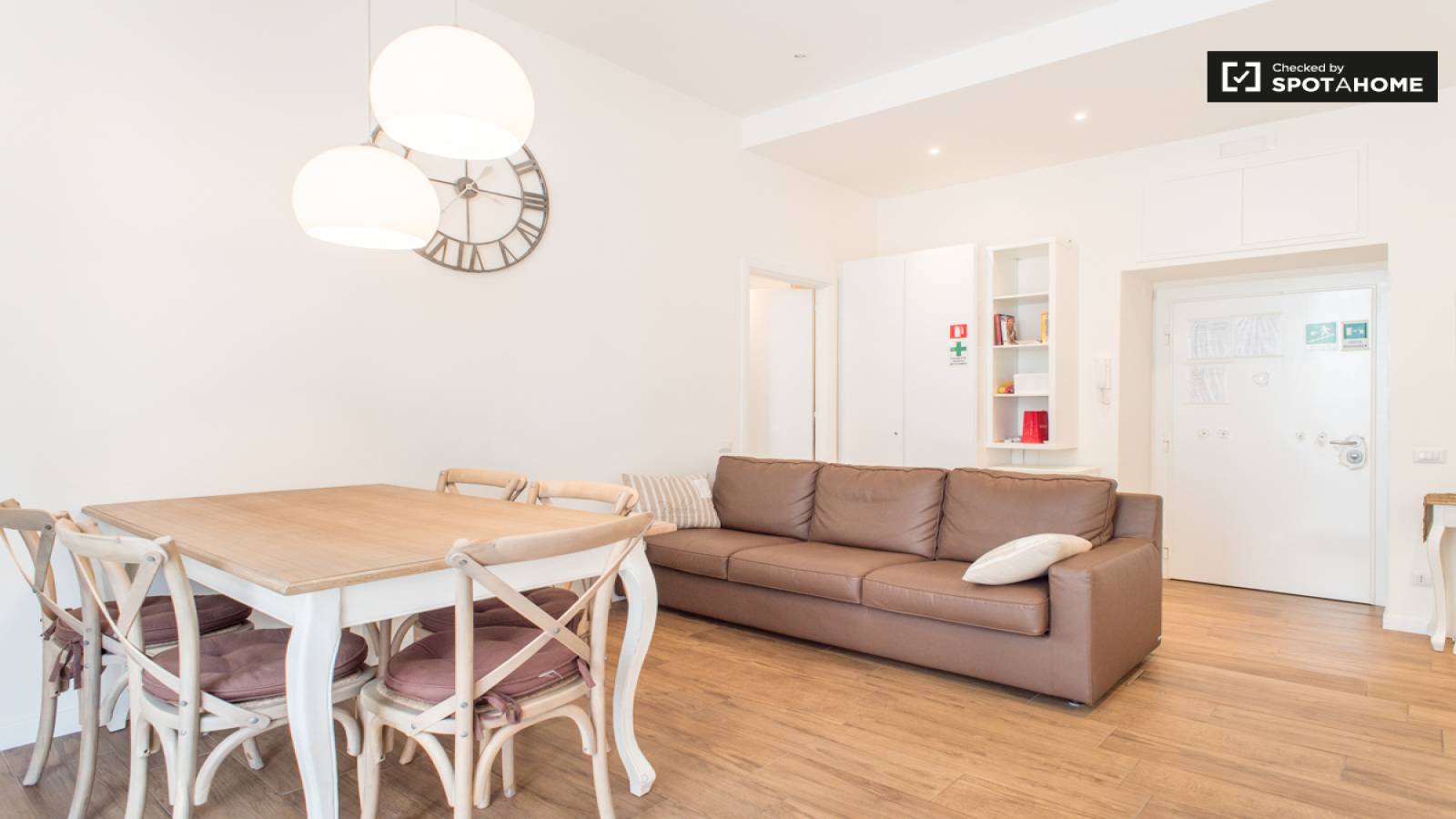 Stunning 2bedroom apartment for rent in Prati, Rome (ref 105736