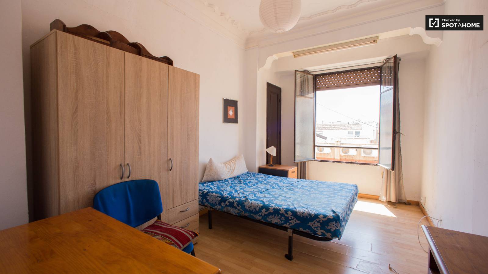 Habitación en apartamento de 7 dormitorios en Ciutat Vella, Valencia