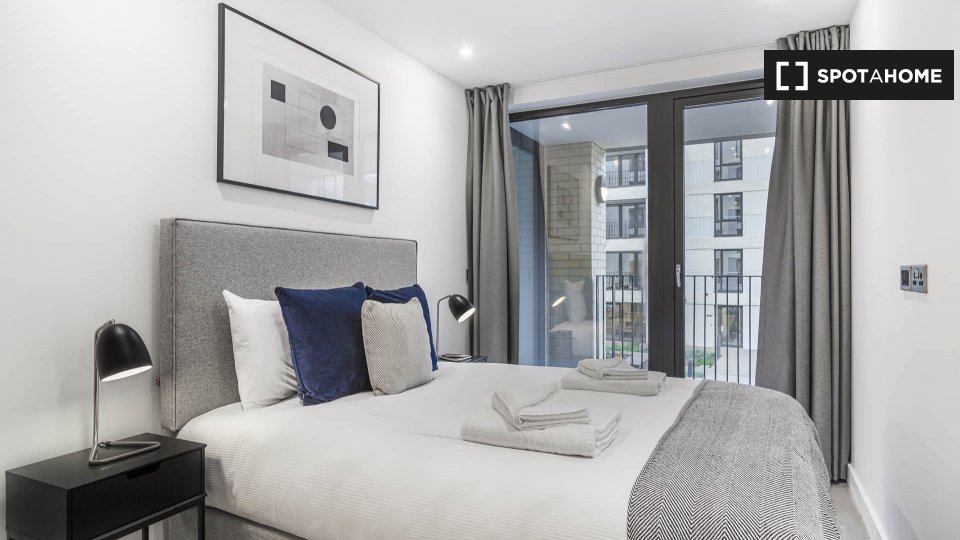 Two bedroom apartment for rent in Shoreditch, London (ref 599876) Spotahome