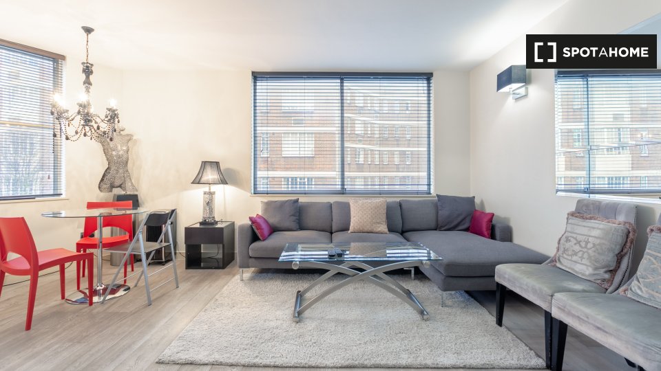 Two bedroom apartment in Chelsea , London (ref 455760) Spotahome