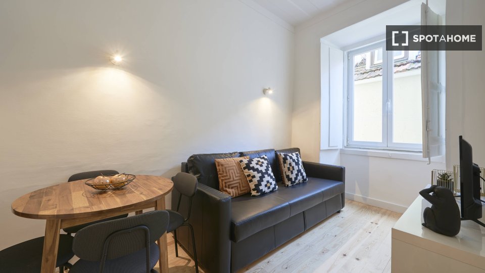 3bedroom apartment for rent in Chiado, Lisbon (ref 961573) Spotahome