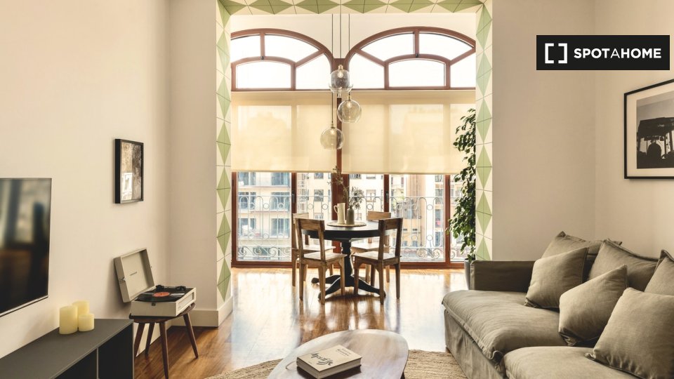 Apartamento de 3 dormitorios en alquiler en Barcelona (ref 668612