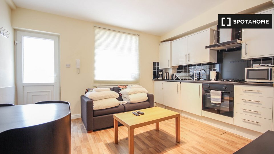 Whole 1 bedroom apartment for rent in Camden Town, London (ref 561048) Spotahome