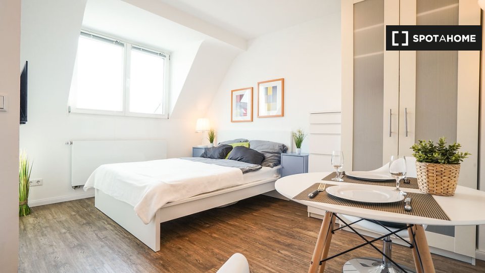 Studio apartment for rent in Cologne (ref 915545) Spotahome