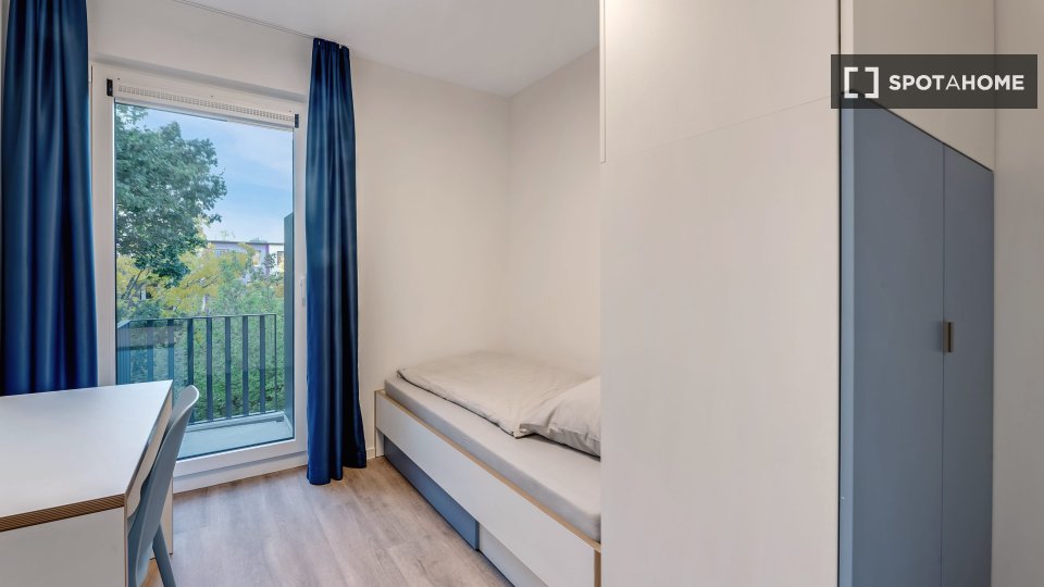 Apartments and rooms for rent in Germany