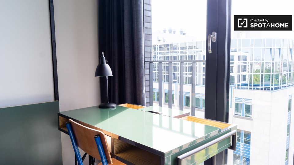 Student studio apartment for rent in Mitte, Berlin (ref 311587