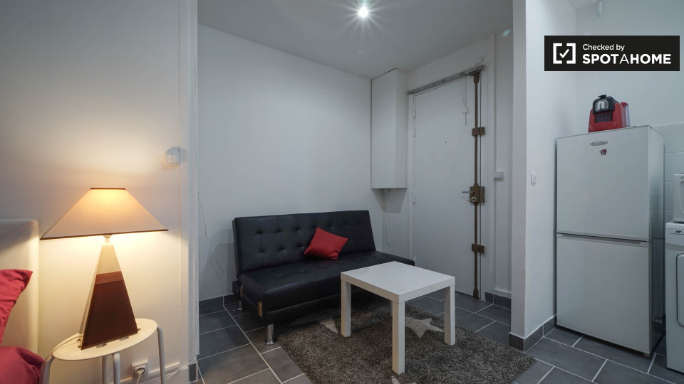 Studio apartment for rent in the 17th arrondissement, Paris (ref
