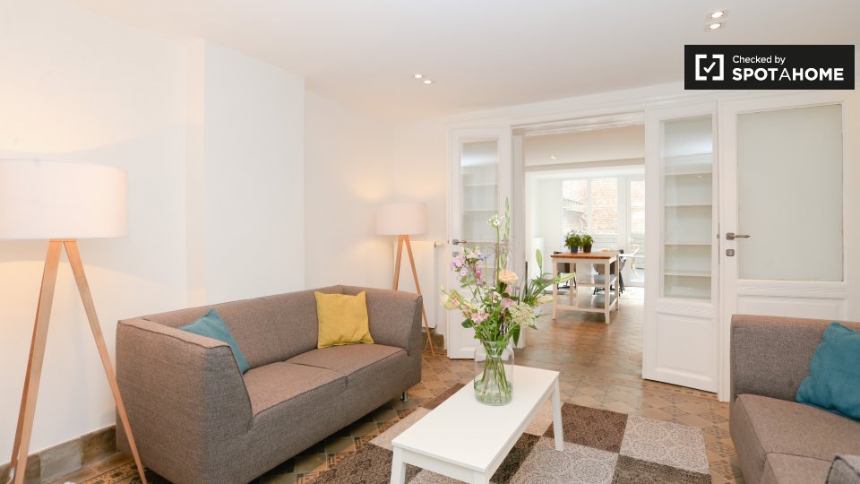 Amazing 2bedroom apartment for rent in Schaerbeek, Brussels (ref