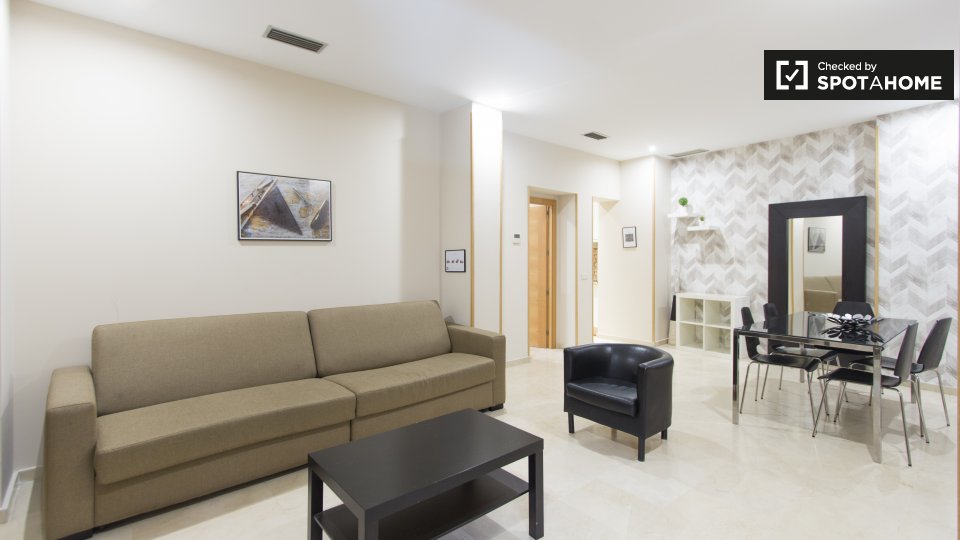 Ático de 1 dormitorio en alquiler en Centro, Madrid (ref: 236968