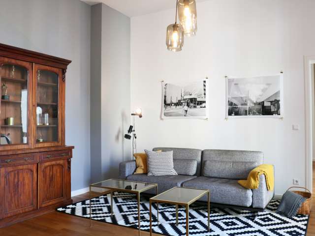 Große Wohnung mit 1 Schlafzimmer zur Miete in Wilmersdorf, Berlin