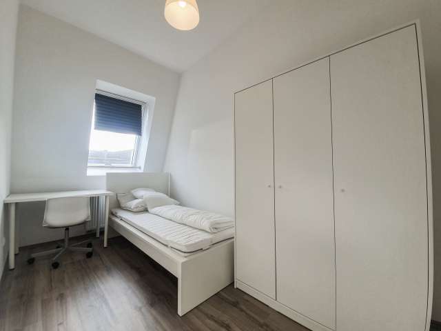 Schönes Zimmer zu vermieten in Reuterkiez, Berlin