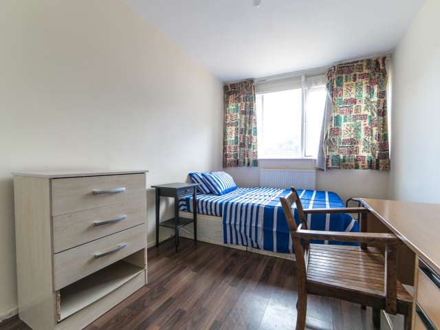 Cosy room for rent in Wapping, London