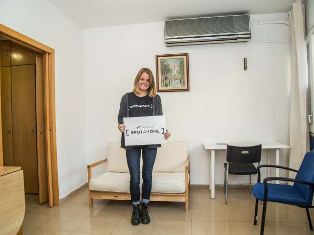 1 Bedroom Apartment for Rent in Les Corts, Barcelona