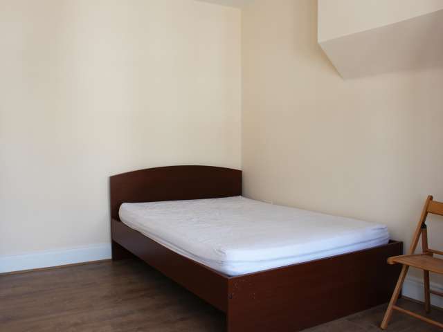 Furnished room in shared flat in Tottenham, London