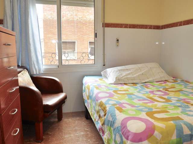 Studio apartment with AC for rent in Collblanc, Barcelona