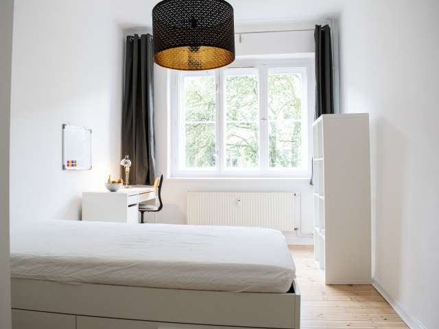 Gemütliches Zimmer in Wohnung mit 2 Schlafzimmern in Pankow, Berlin