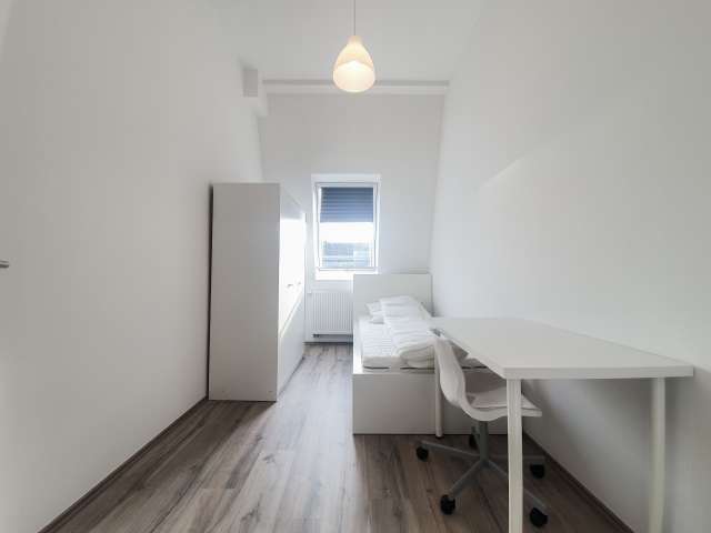 Schönes Zimmer zu vermieten in Reuterkiez, Berlin