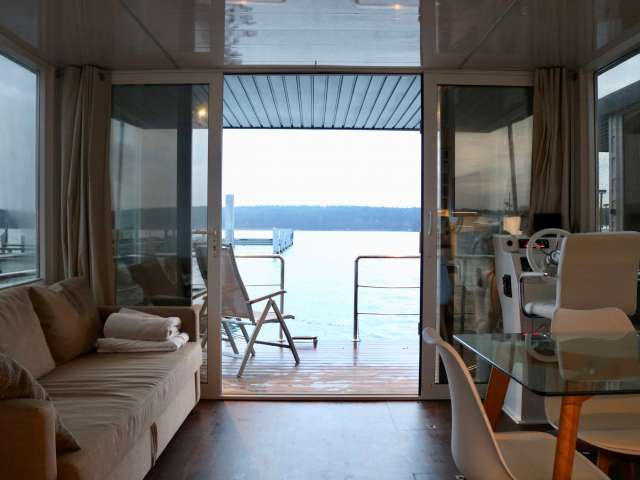 Schickes Hausboot mit 1 Schlafzimmer zu vermieten in Spandau, Berlin