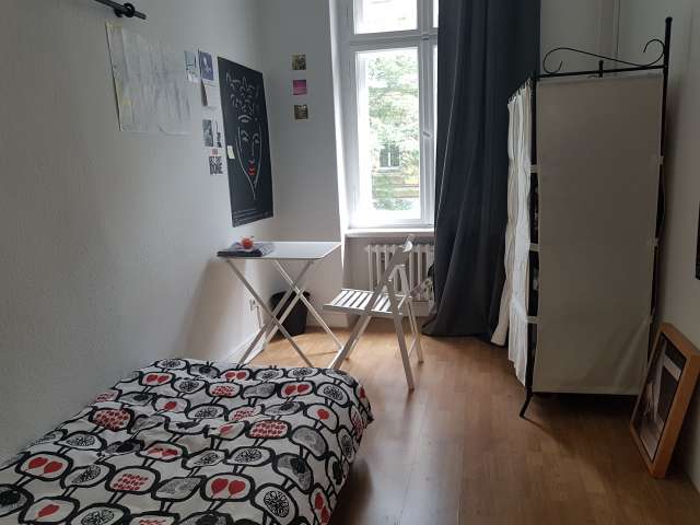 Zimmer zu vermieten in 4-Zimmer-Wohnung in Moabit, Berlin