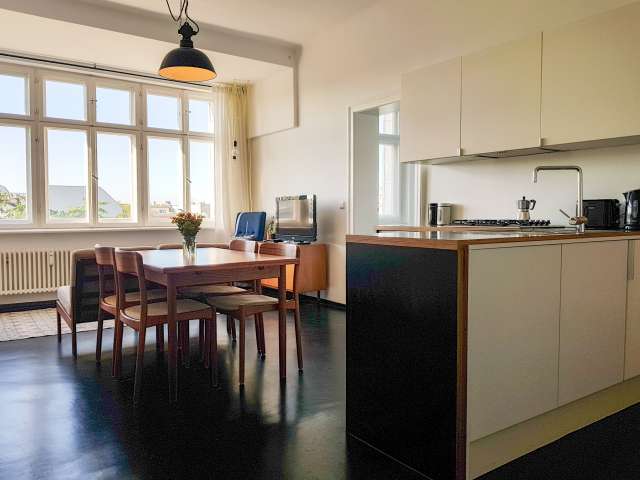 Sonnige Wohnung mit 2 Schlafzimmern zur Miete in Friedrichshain