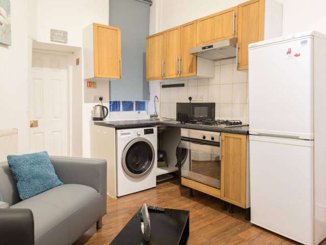 2-bedroom flat to rent in Covent Garden, London