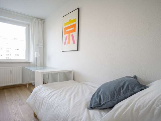 Sonniges Zimmer in Wohngemeinschaft in Treptow-Köpenick, Berlin