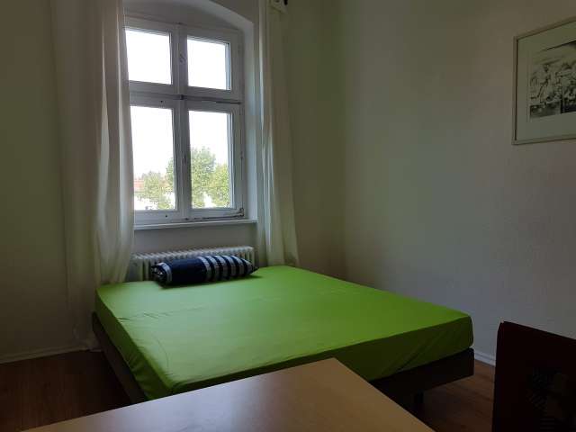 Viel Platz in 5-Zimmer-Wohnung in Moabit, Berlin