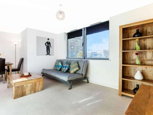 2-bedroom flat to rent in Camden, London