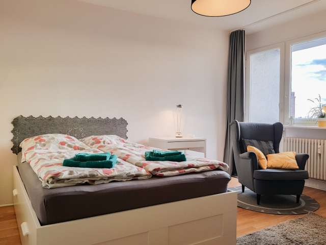 Studio-Wohnung zur Miete in Charlottenburg, Berlin