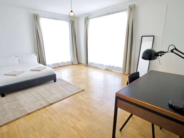 Zimmer zu vermieten in Wohnung mit 8 Schlafzimmern in Prenzlauer