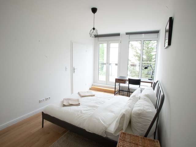 Zimmer zu vermieten in Wohnung mit 5 Schlafzimmern in Kreuzberg