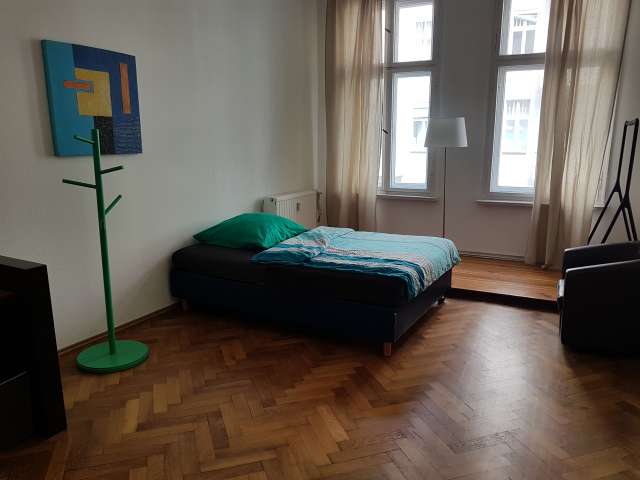 Zimmer zu vermieten in 4-Zimmer-Wohnung im Winsviertel