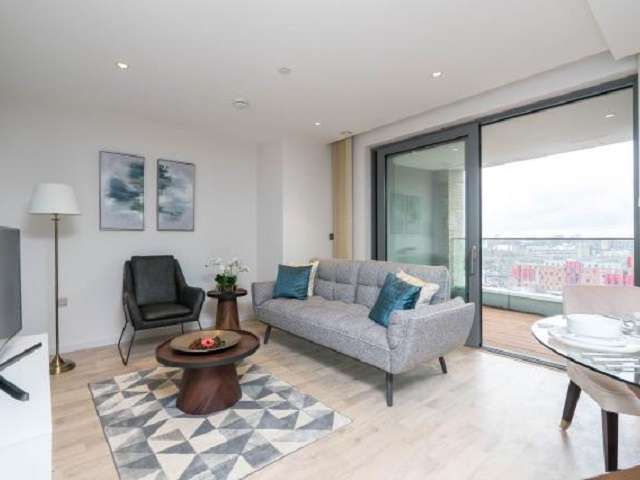 Chic 2-bedroom flat to rent in Kings Cross, London