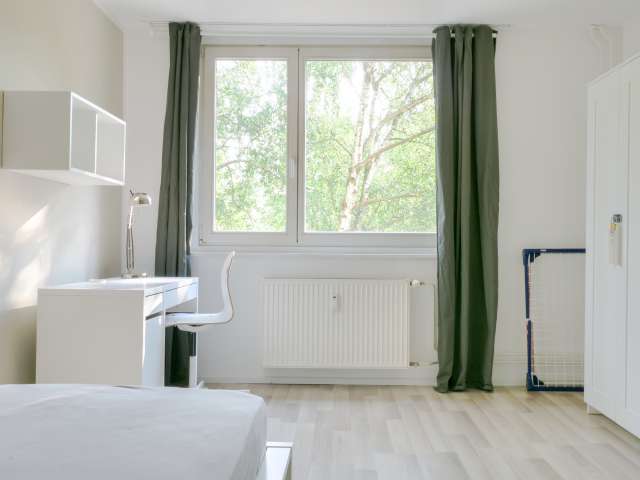 Betten in Wohnung mit 2 Zimmern, Steglitz-Zehlendorf, Berlin