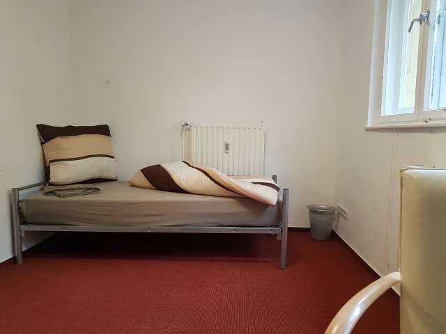 Zimmer zu vermieten in 3-Zimmer-Wohnung in Wilmersdorf