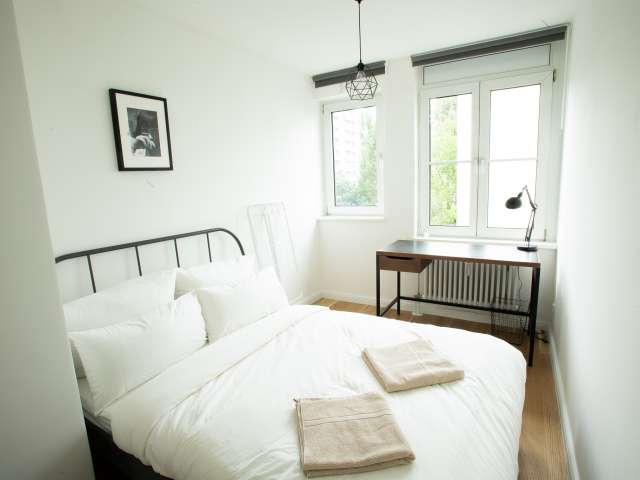 Zimmer zu vermieten in Wohnung mit 5 Schlafzimmern in Kreuzberg