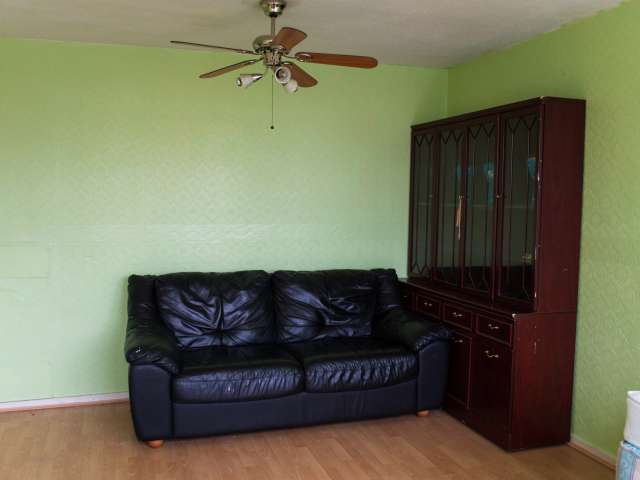 Furnished 2-bedroom flat to rent in Tower Hamlets, London