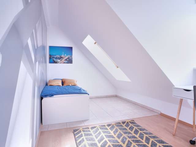 Helles Zimmer zu vermieten in Altglienicke, Berlin