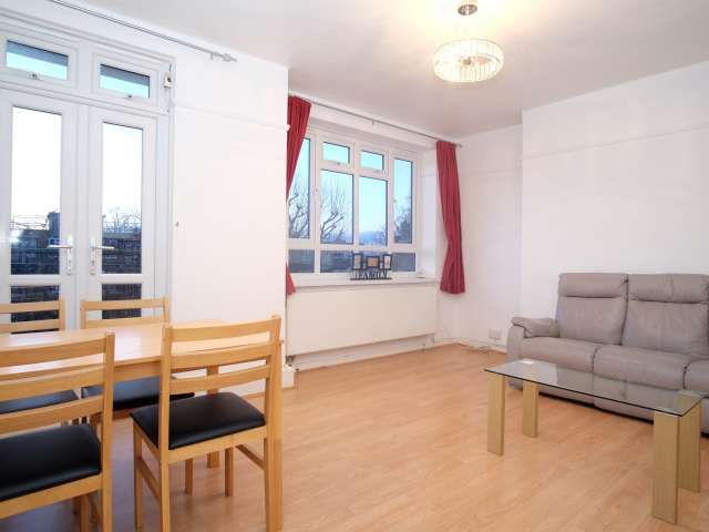 Spacious 3-bedroom apartment to rent in Battersea, London
