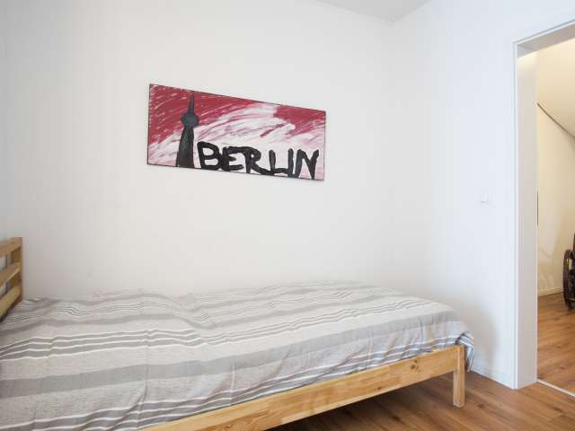 Frisches Zimmer in 3-Zimmer-Wohnung in Pankow, Berlin