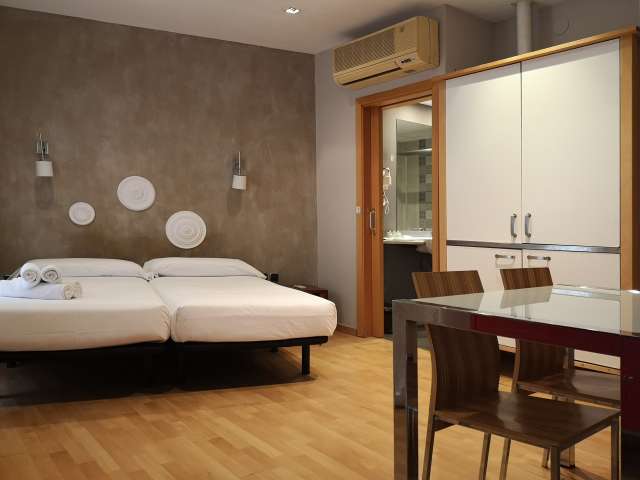 Studio apartment for rent close to the beach in Barcelona