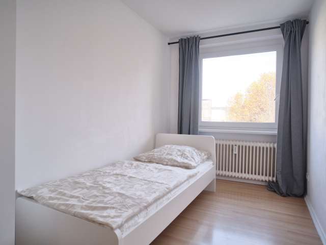 Zimmer zu vermieten in 3-Zimmer-Wohnung in Wedding, Berlin