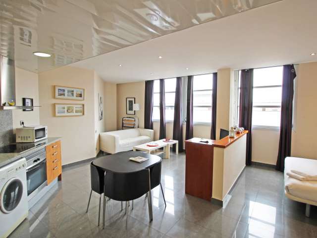 Modern studio apartment for rent in El Raval, Barcelona